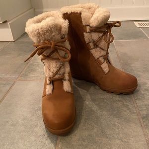 Women’s Sorel boots sz 10